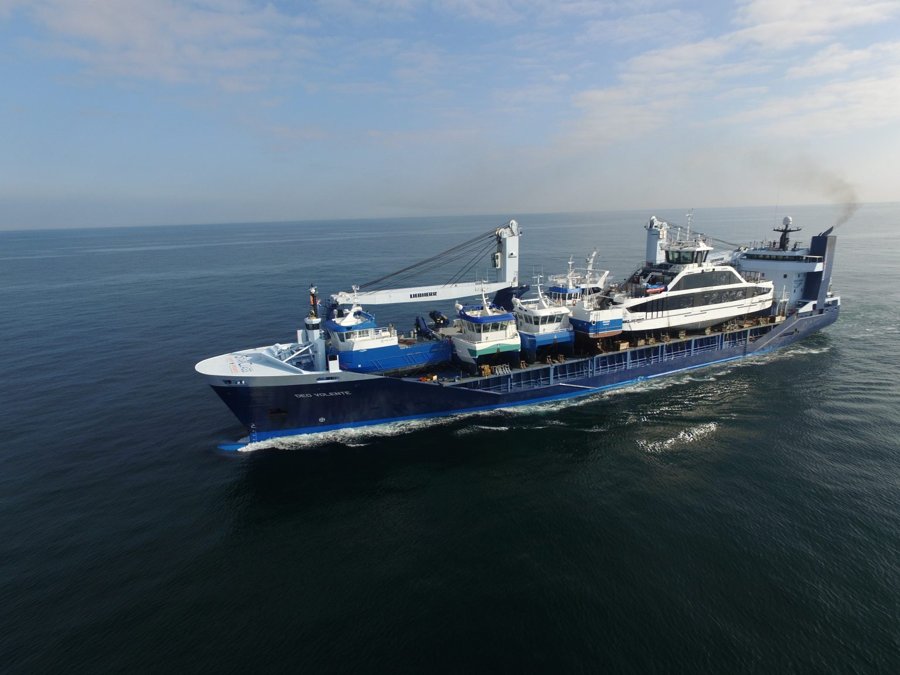 Exceptionally smart Netherlands ship bound for Middlesburgh: DEO VOLENTE