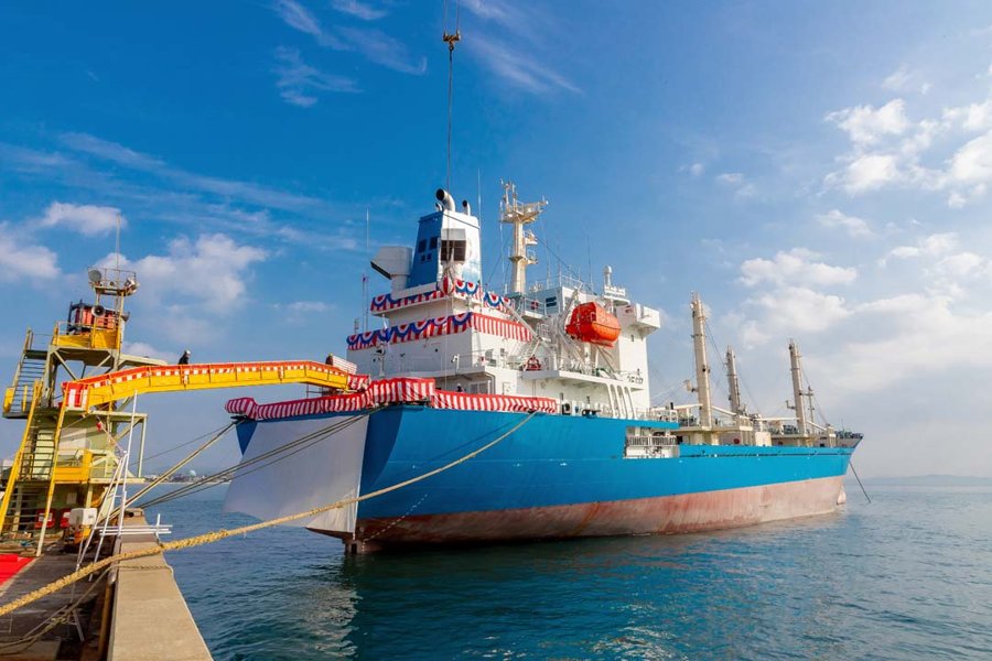 Currently transiting Irish Sea  - Reefer BOYANG BERING