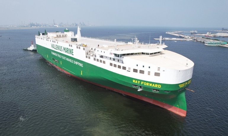 Currently transiting St George's Channel for Dublin - WAY FORWARD