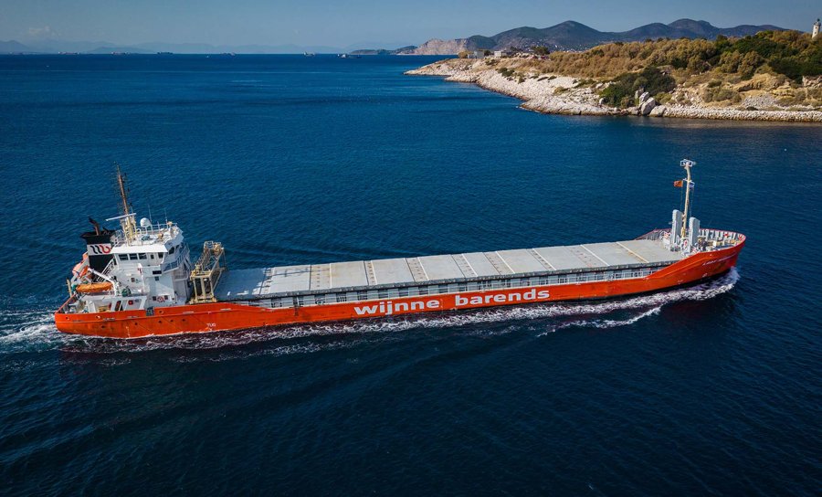 New Photo & Specs: LADY HANNEKE        