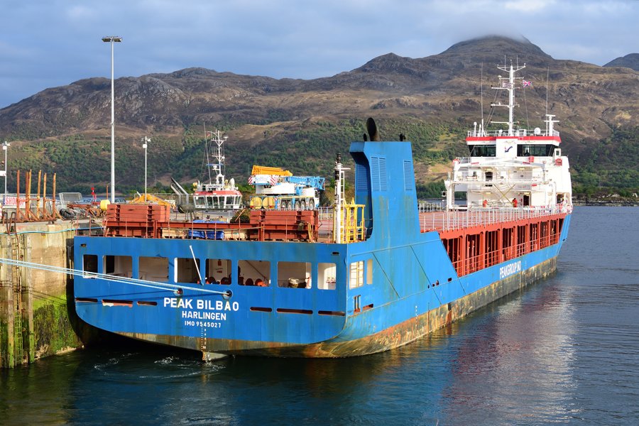 Inbound Bristol Channel for Avonmouth: PEAK BILBAO