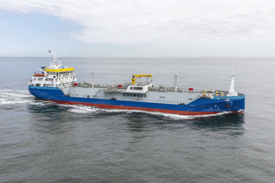 West Map: Currently outbound from Drogheda: tanker GHIBLI