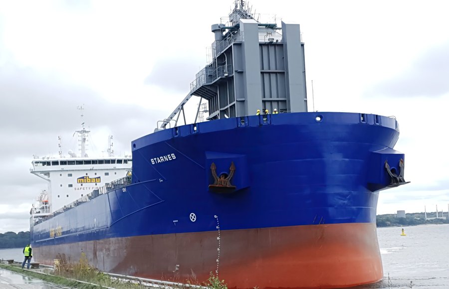 East Map: Currently off Stavanger for Great Yarmouth: STARNES