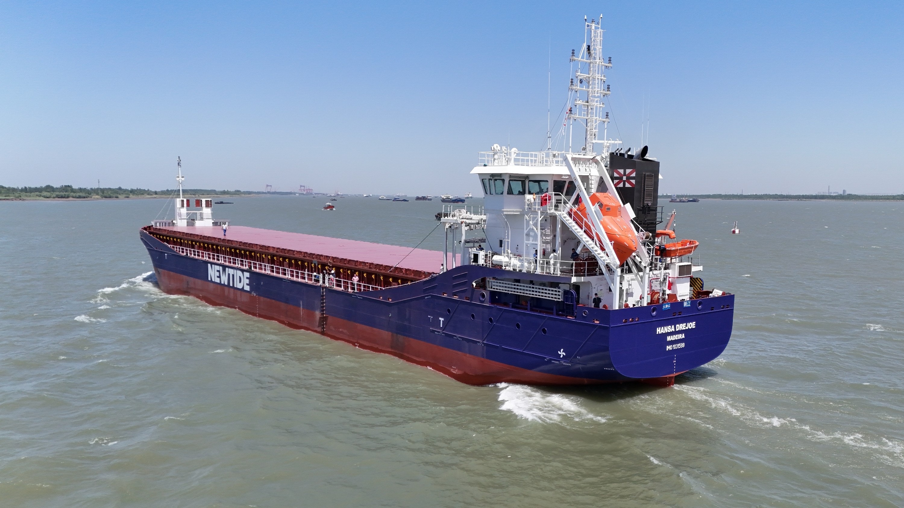 Transit: HANSA DREJOE         entering English South Coast at The Dover Strait