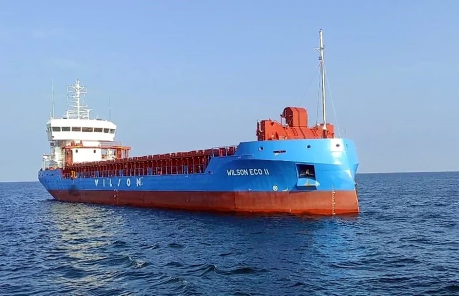 Transit: WILSON ECO 2         entering English South Coast at The Dover Strait