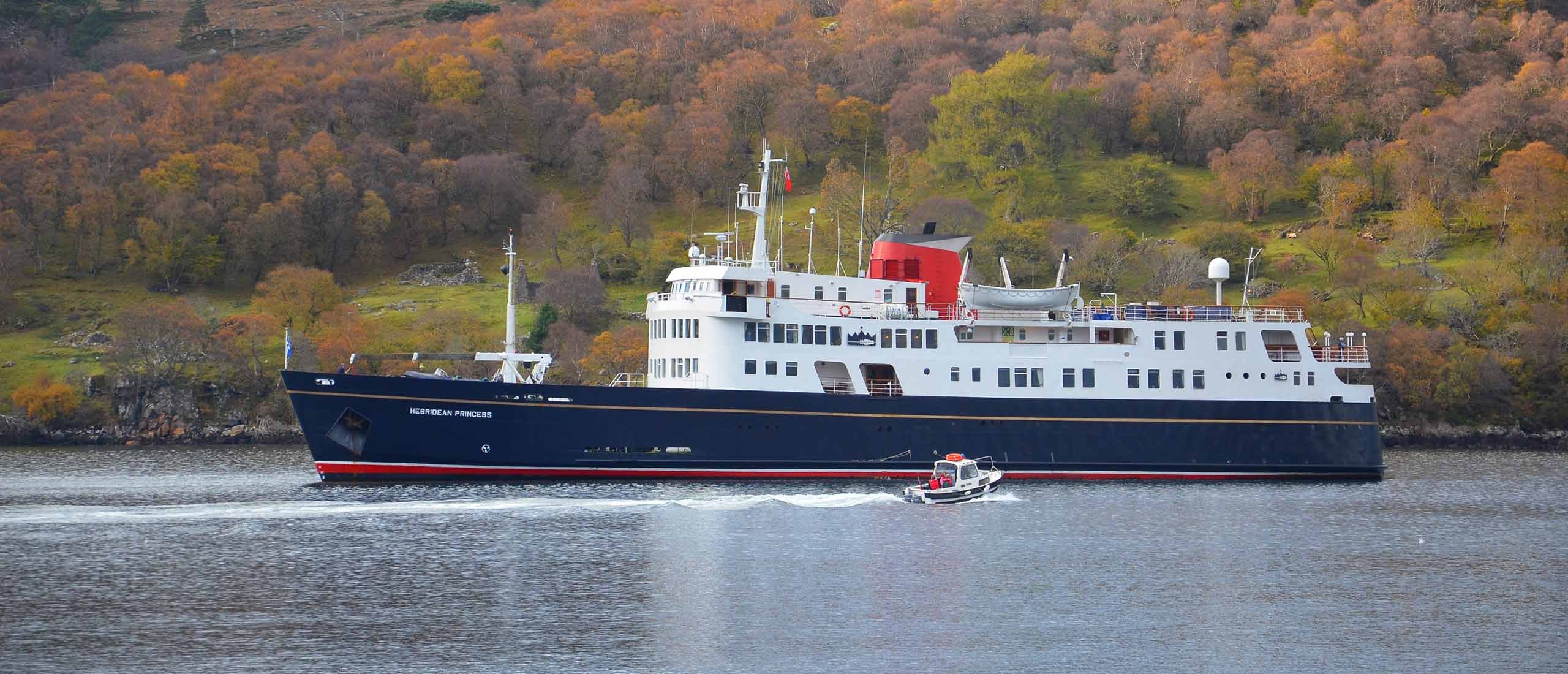  Scottish West Coast - HEBRIDEAN PRINCESS   transiting The Minch