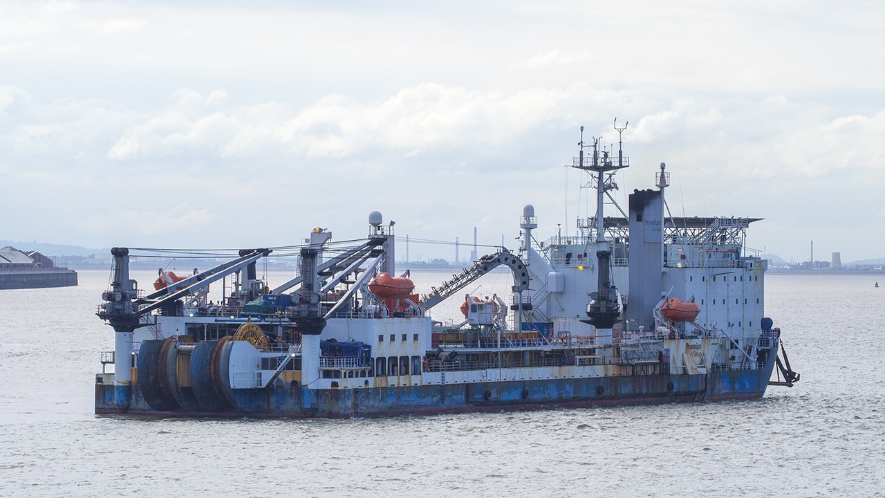 Transit: GIULIO VERNE         entering English South Coast at The Dover Strait