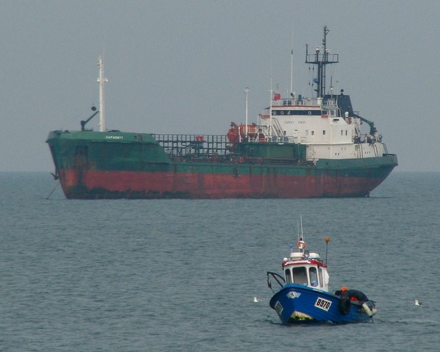 Transit: ZAPADNYY entering English South Coast at The Dover Strait