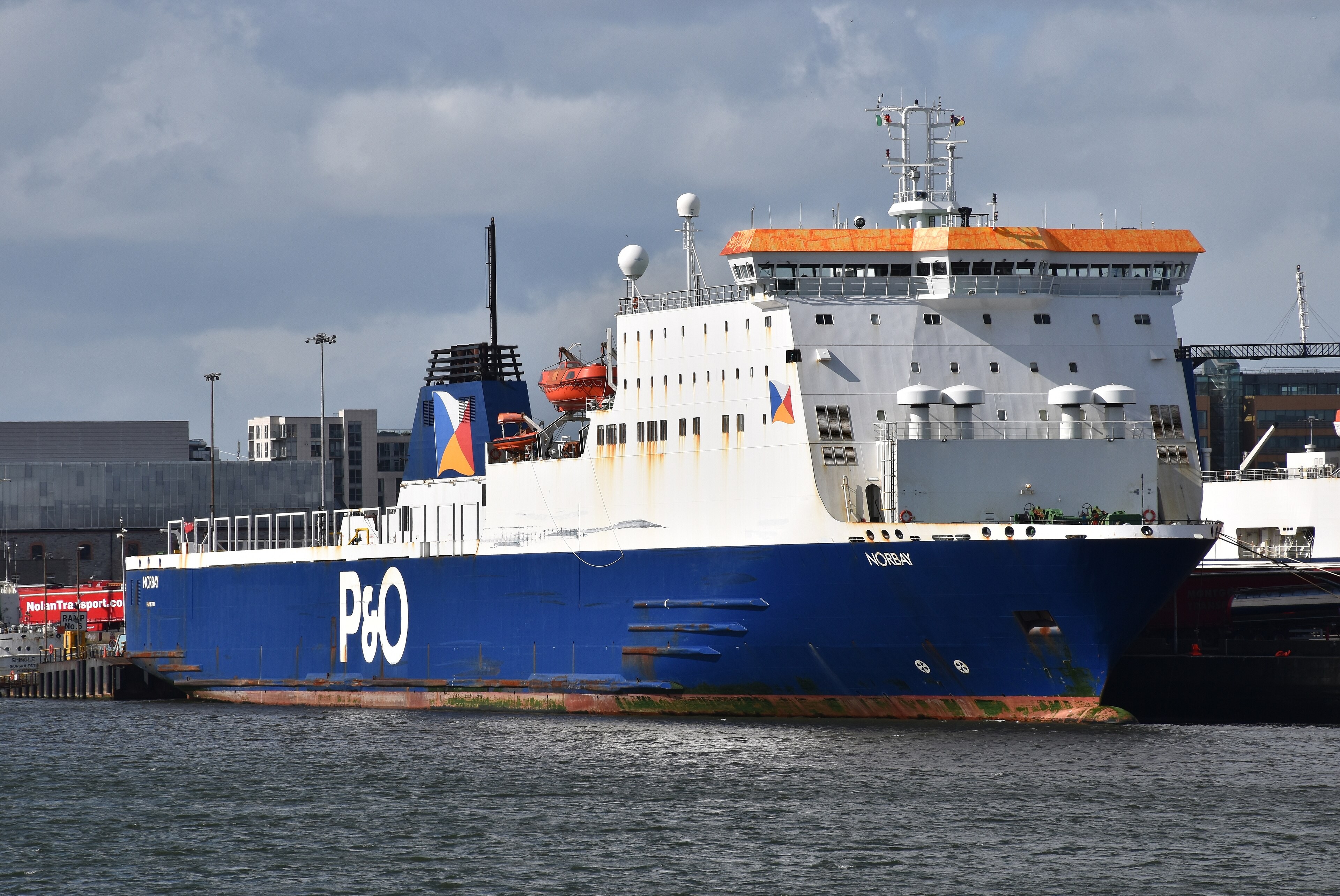  Irish Sea - NORBAY               transiting St Georges Channel