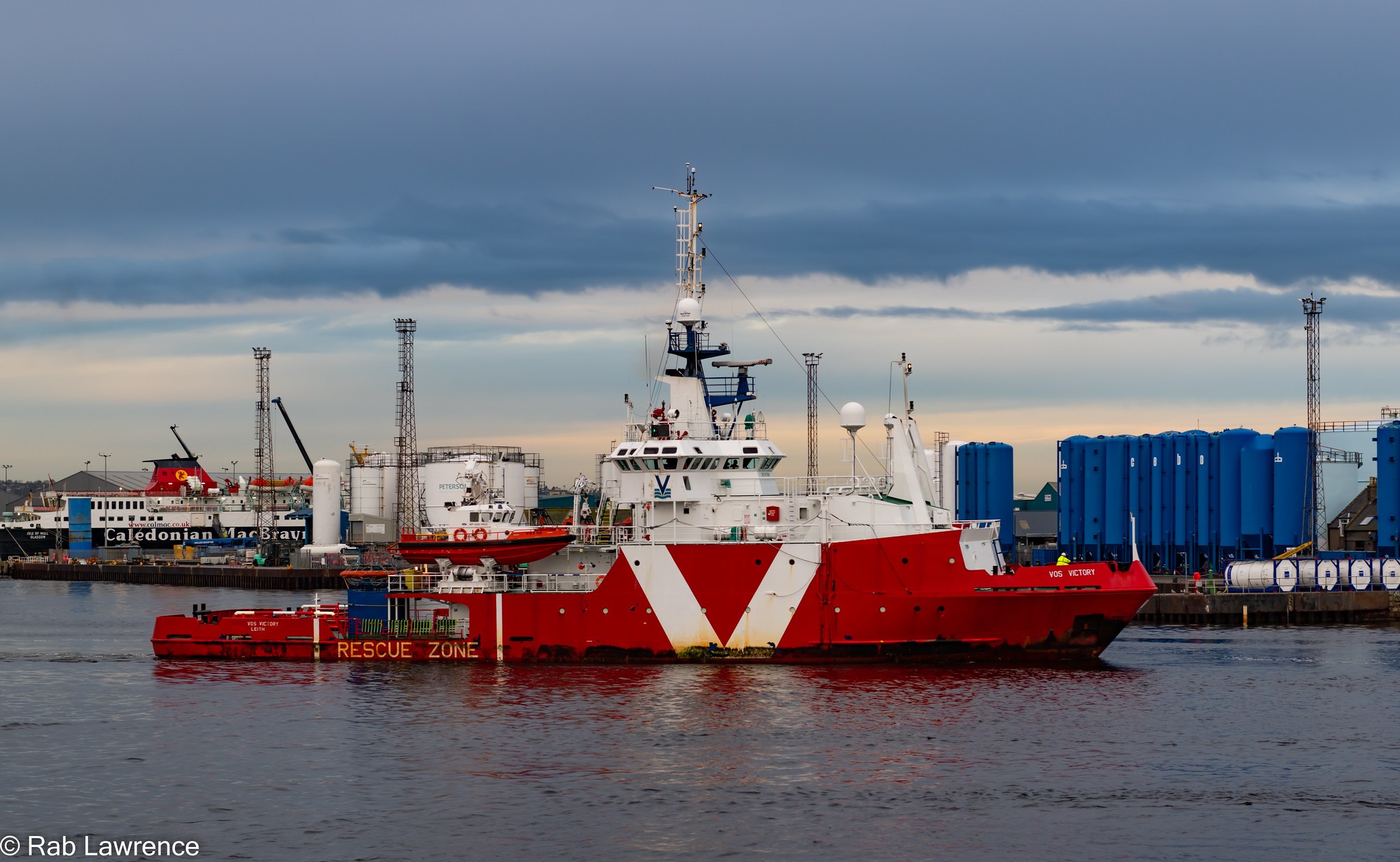  Scottish East Coast - VOS VICTORY transiting John O'Groats Approach