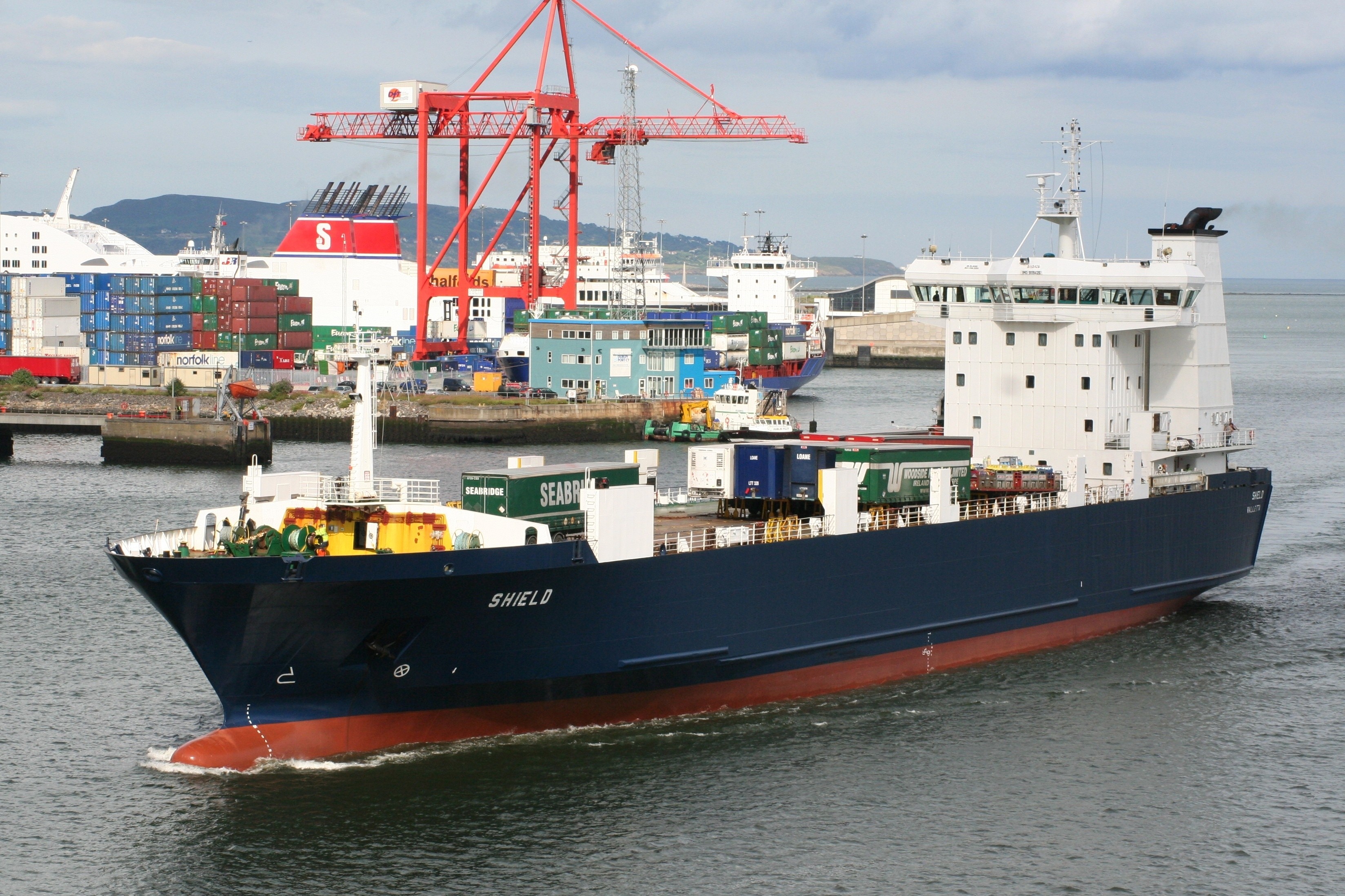  Scottish East Coast - HILDASAY             transiting Aberdeenshire Coast