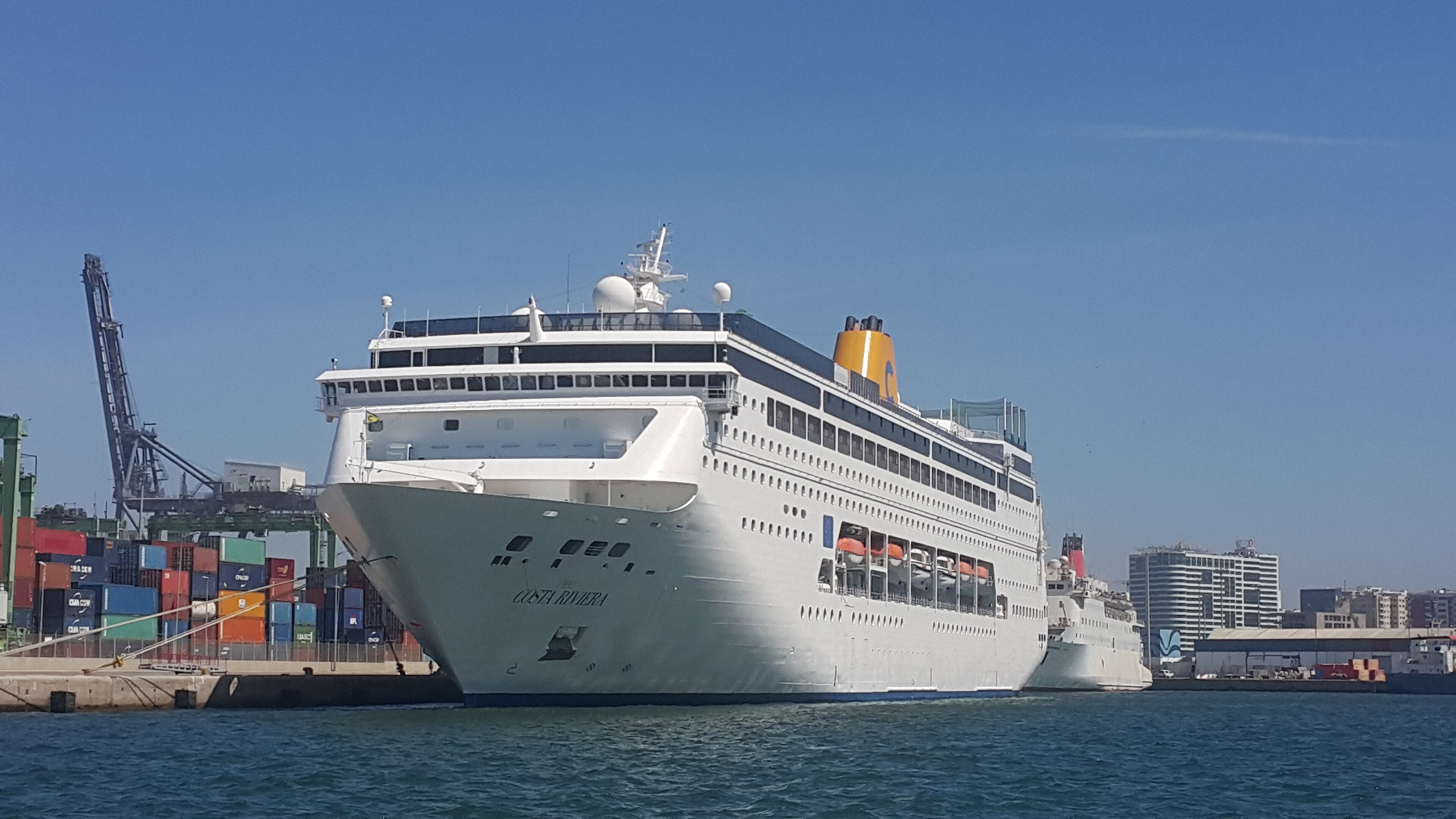  Irish Sea - AMBITION transiting Irish Sea off Wales