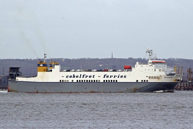 Thames Arrival: CELANDINE           