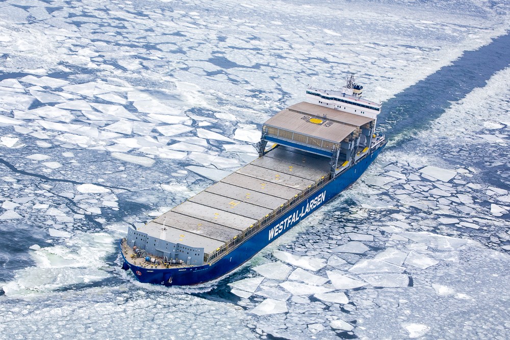 Transit: IKEBANA entering English South Coast at The Dover Strait