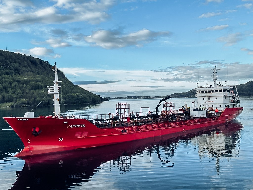 Transit: KAPRIFOL             entering English South Coast at The Dover Strait
