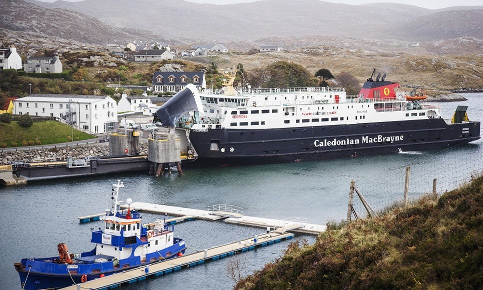  Scottish West Coast - HEBRIDES transiting Little Minch & Skye