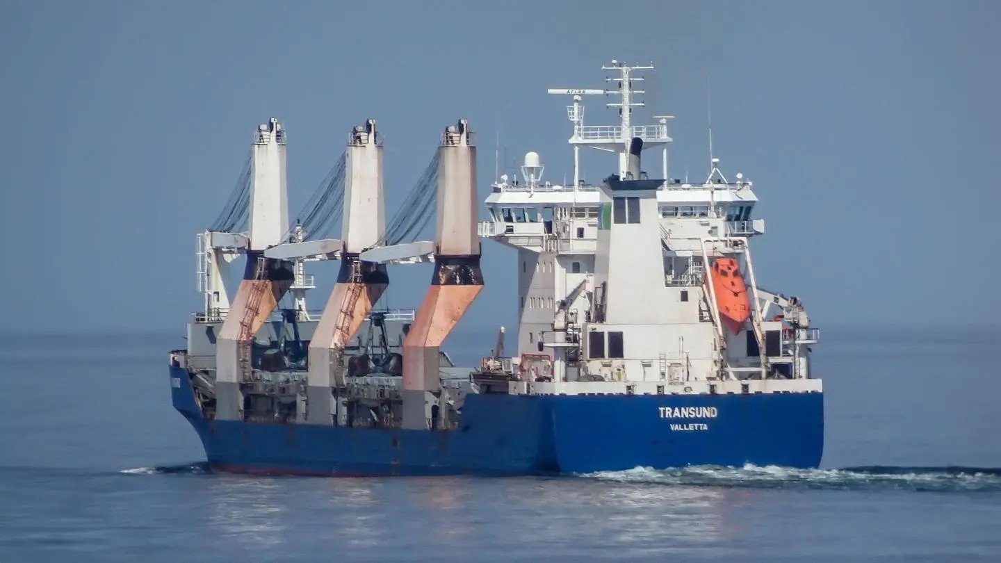 Transit: NORDIS entering English South Coast at The Dover Strait