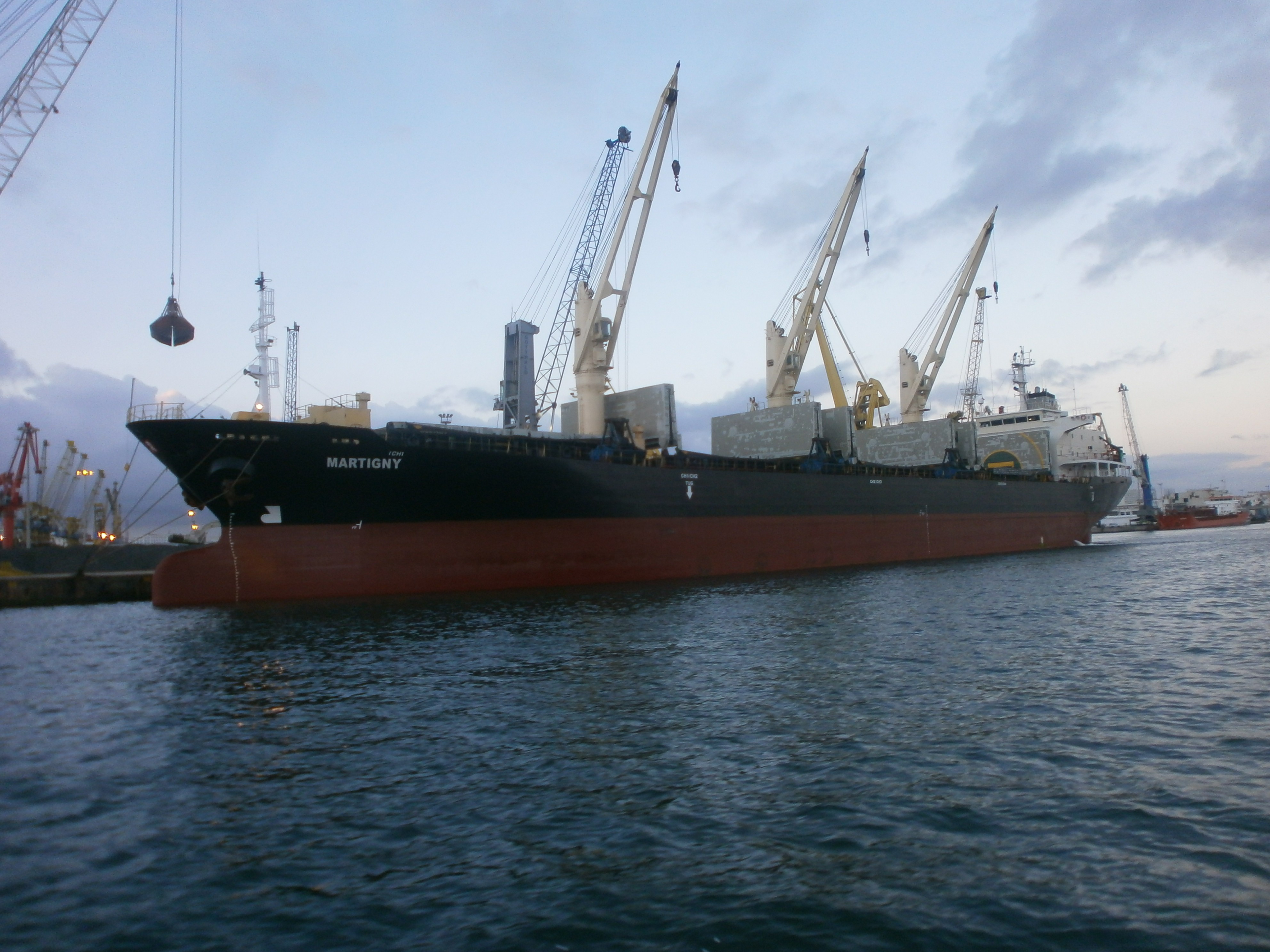 Transit: REK ROYAL            entering English South Coast at The Dover Strait