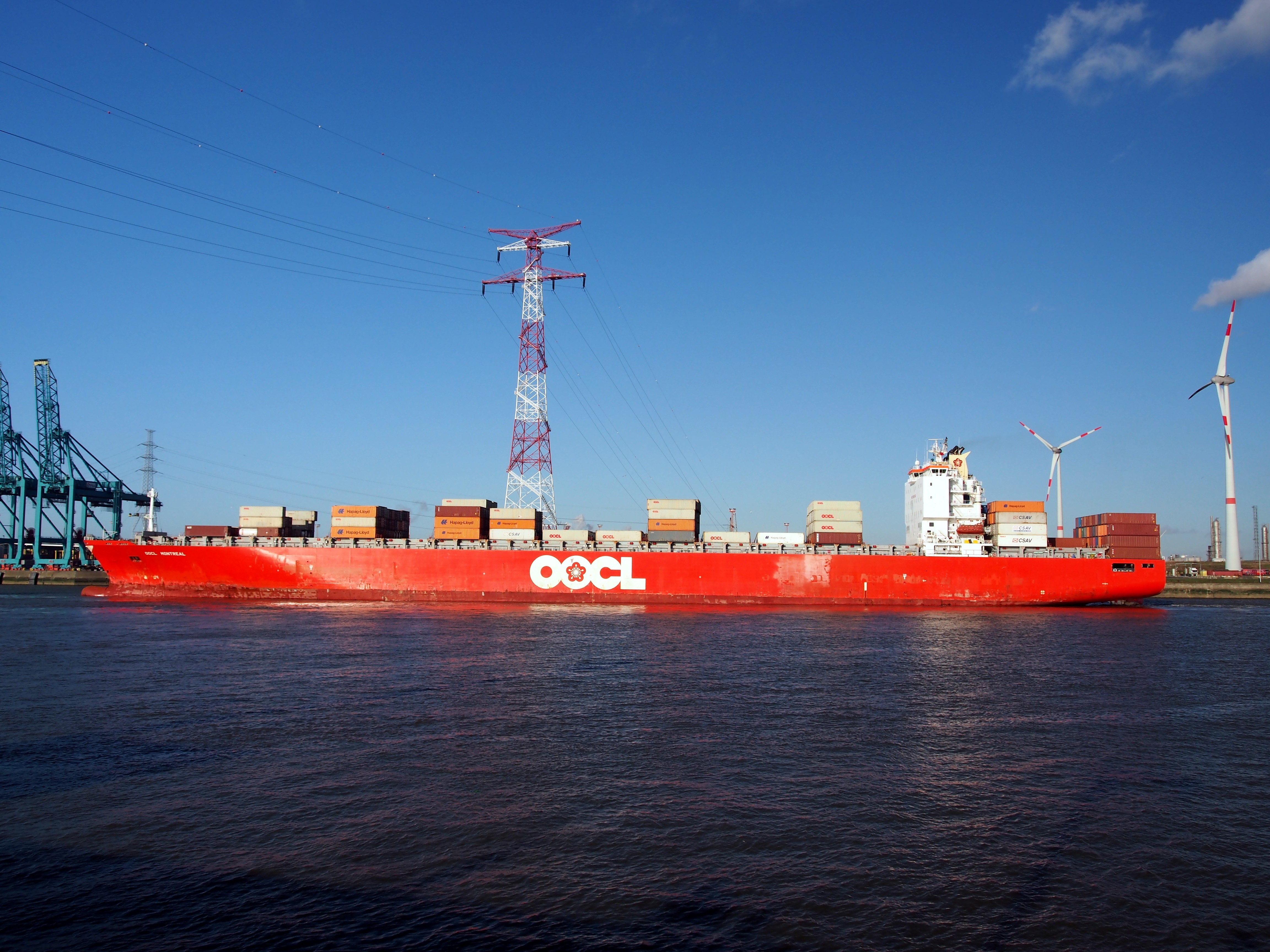 Transit: OOCL MONTREAL        entering English South Coast at The Dover Strait