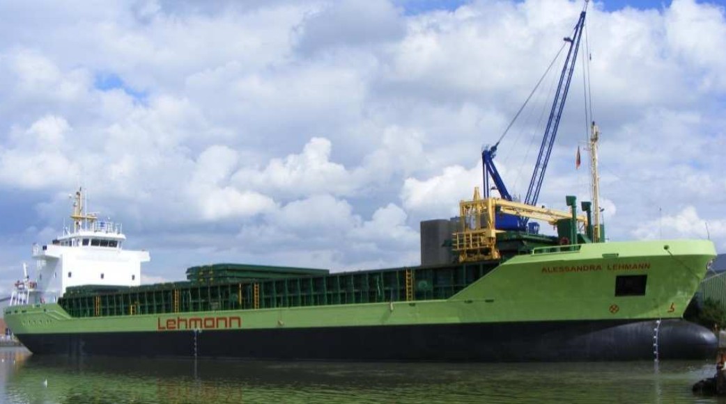 Transit: ALESSANDRA LEHMANN   entering English South Coast at The Dover Strait