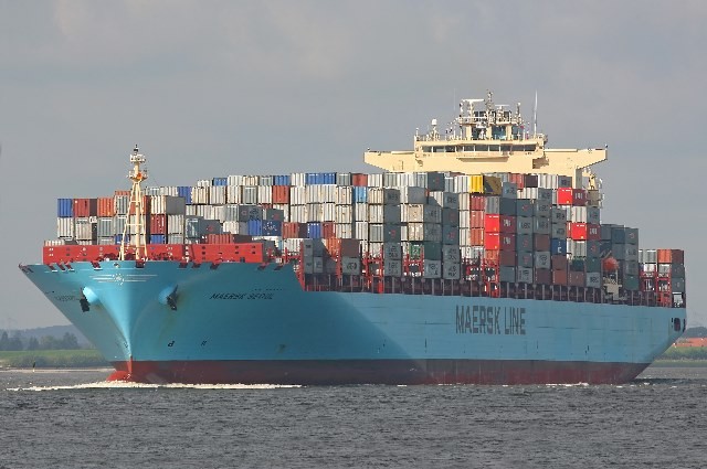 Irish Sea - MAERSK SEOUL transiting Irish Sea off Wales
