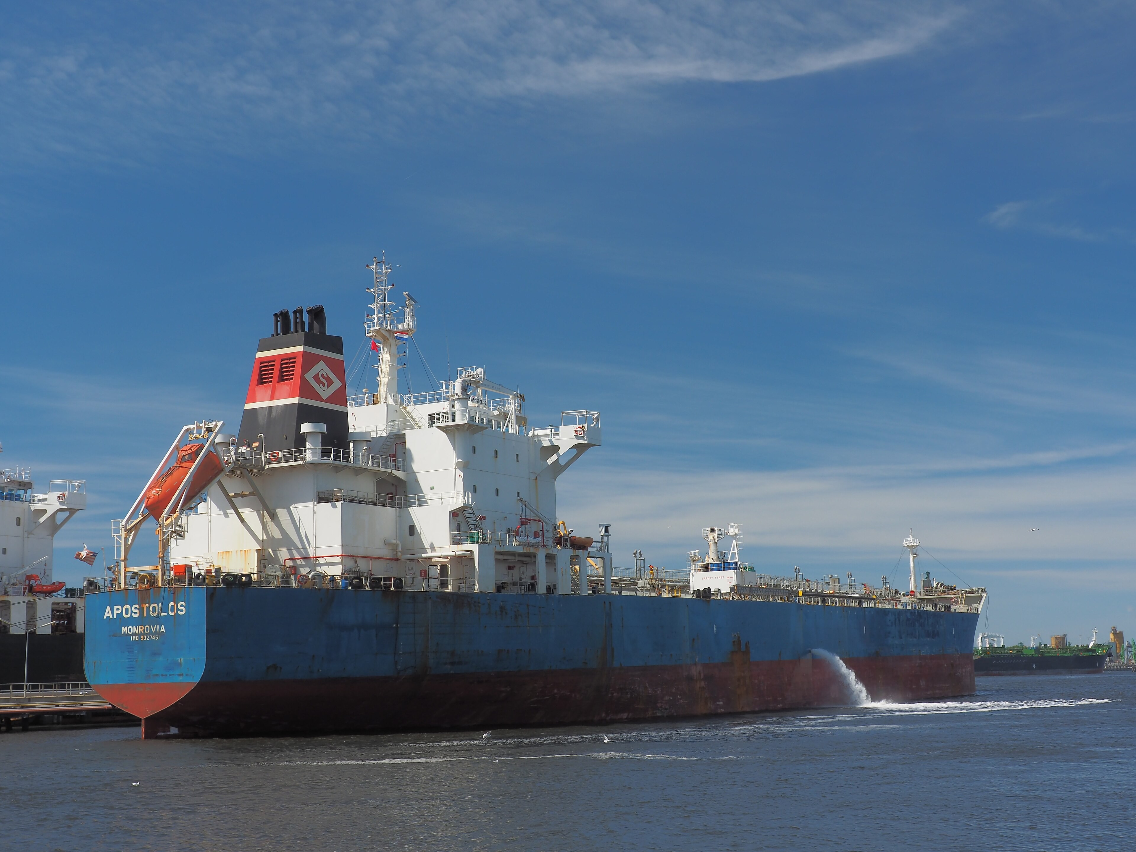  Scottish East Coast - CHAMPION ARCTIC      transiting John O'Groats Approach