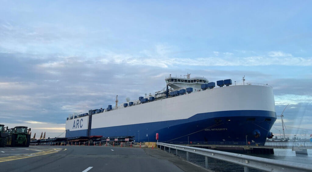  Celtic Sea - ARC INTEGRITY        transiting Celtic Sea