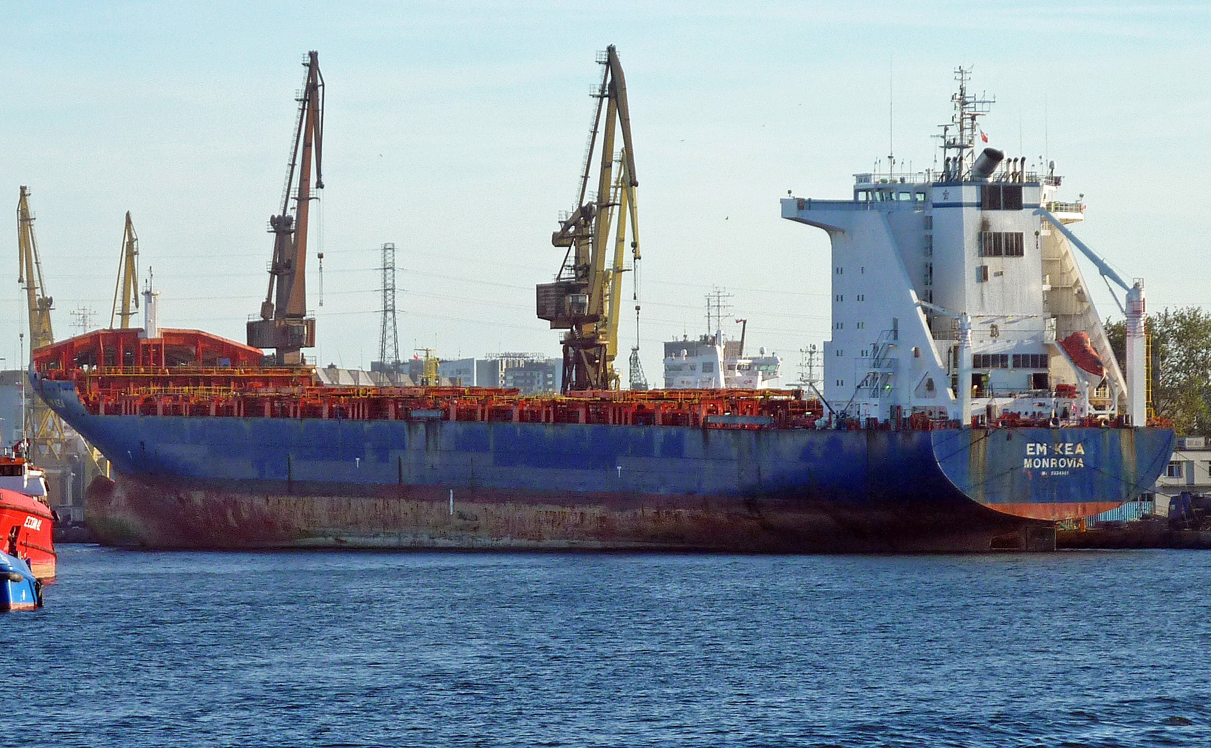 Transit: EM KEA entering English South Coast at The Dover Strait