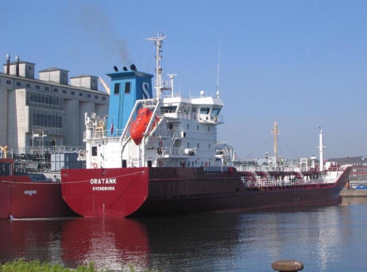 Transit: ORATANK entering English South Coast at The Dover Strait