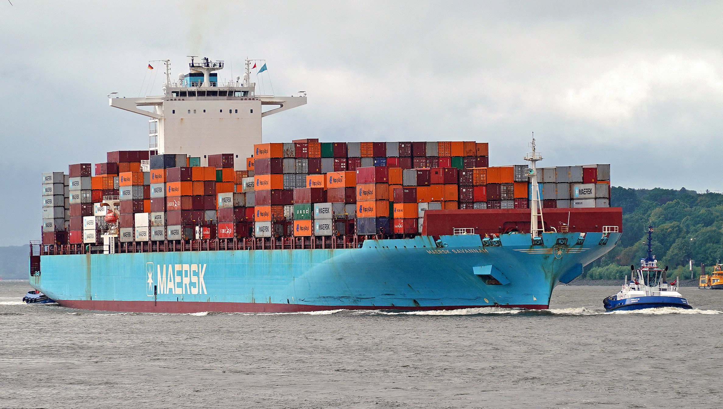 Transit: MAERSK SAVANNAH      entering English South Coast at The Dover Strait