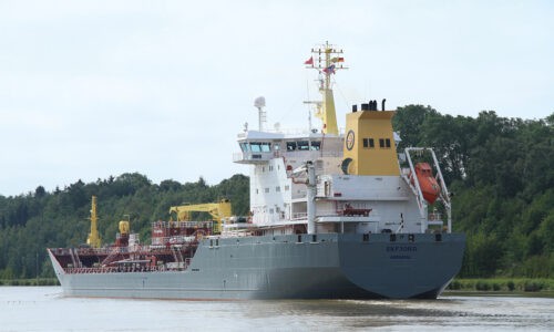 Transit: EKFJORD entering English South Coast at The Dover Strait