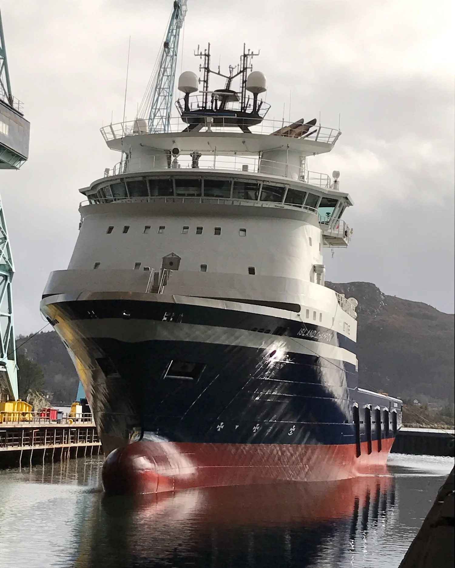  Scottish East Coast - ISLAND CHAMPION      transiting Aberdeenshire Coast
