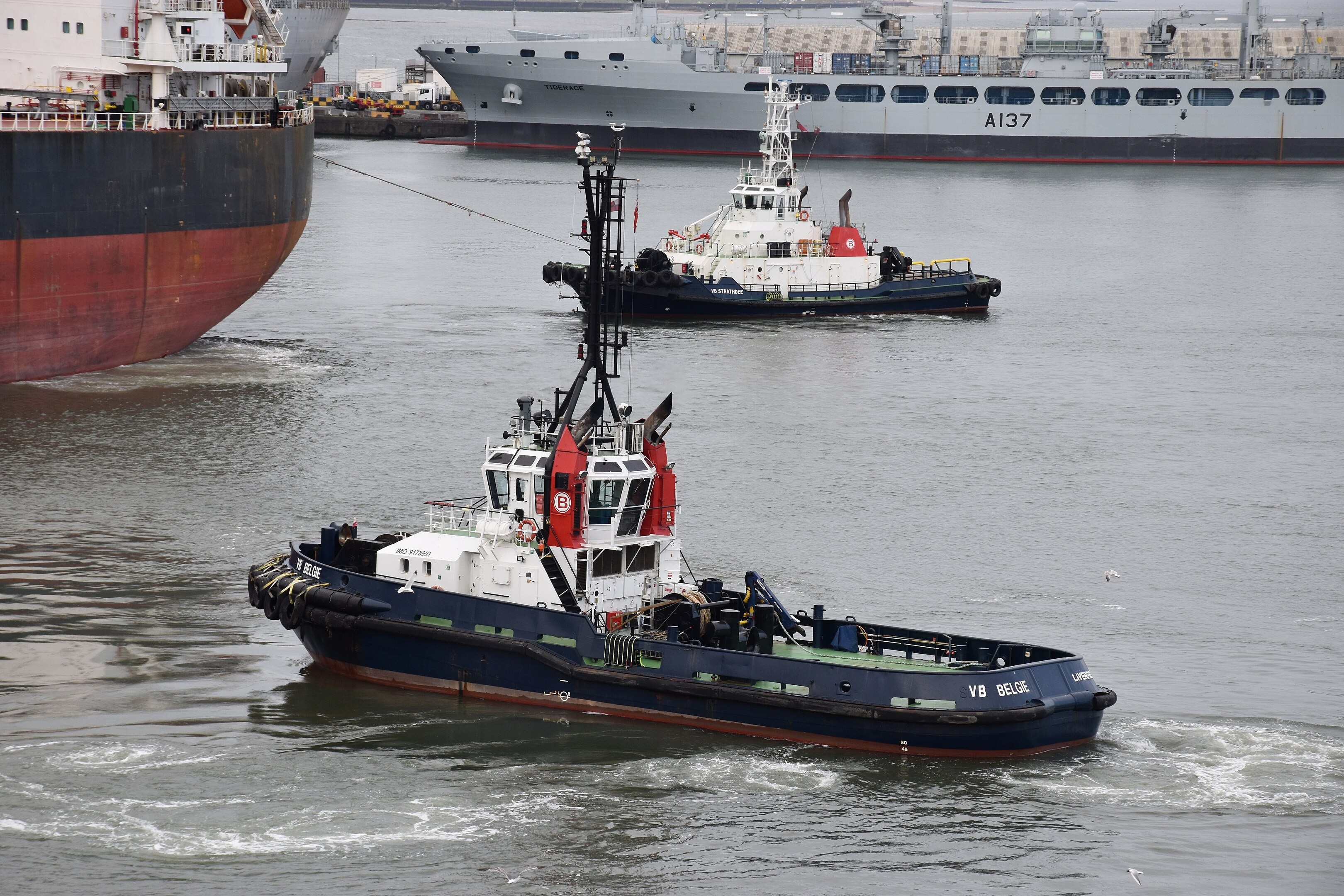 Transit: VB STRATHDEE         entering English South Coast at The Dover Strait