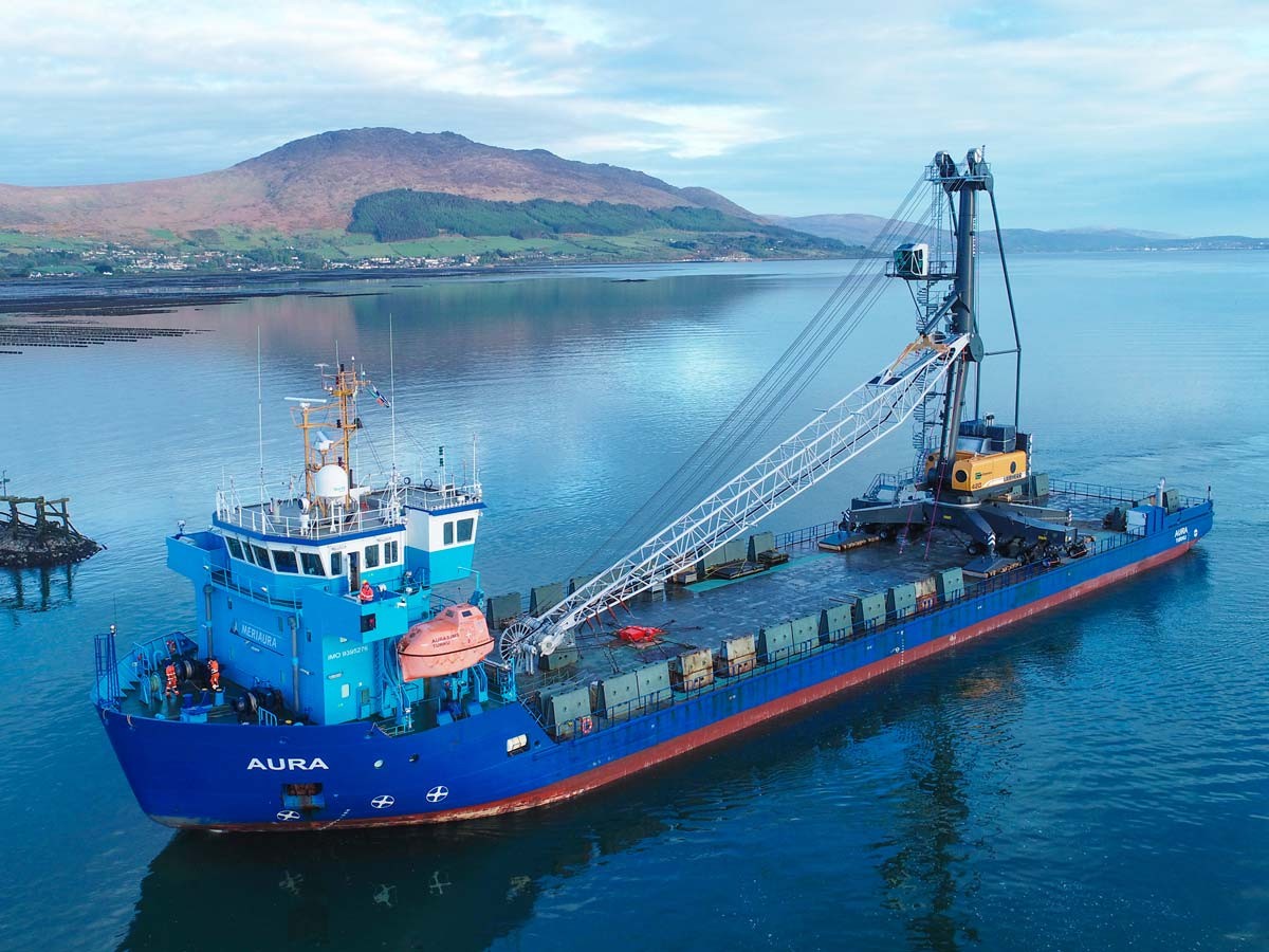 Transit: AURA                 entering English South Coast at The Dover Strait