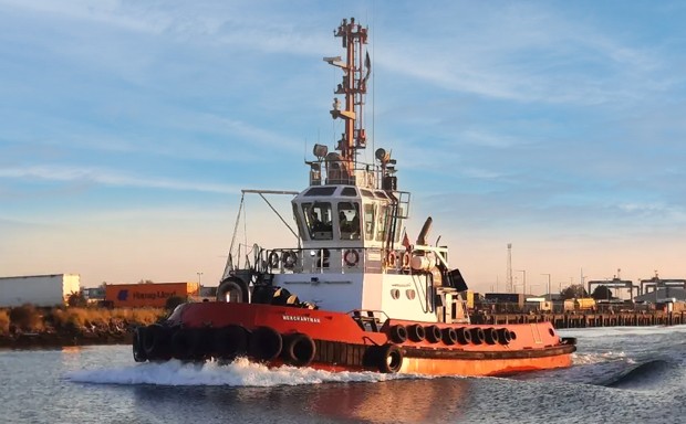  Irish Sea - MERCHANTMAN transiting North Channel Belfast
