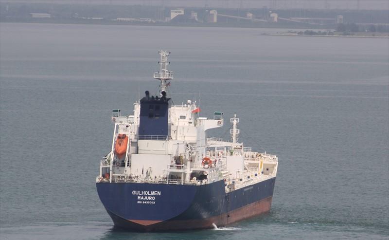  Irish Sea - GULHOLMEN            transiting Irish Sea off Wales