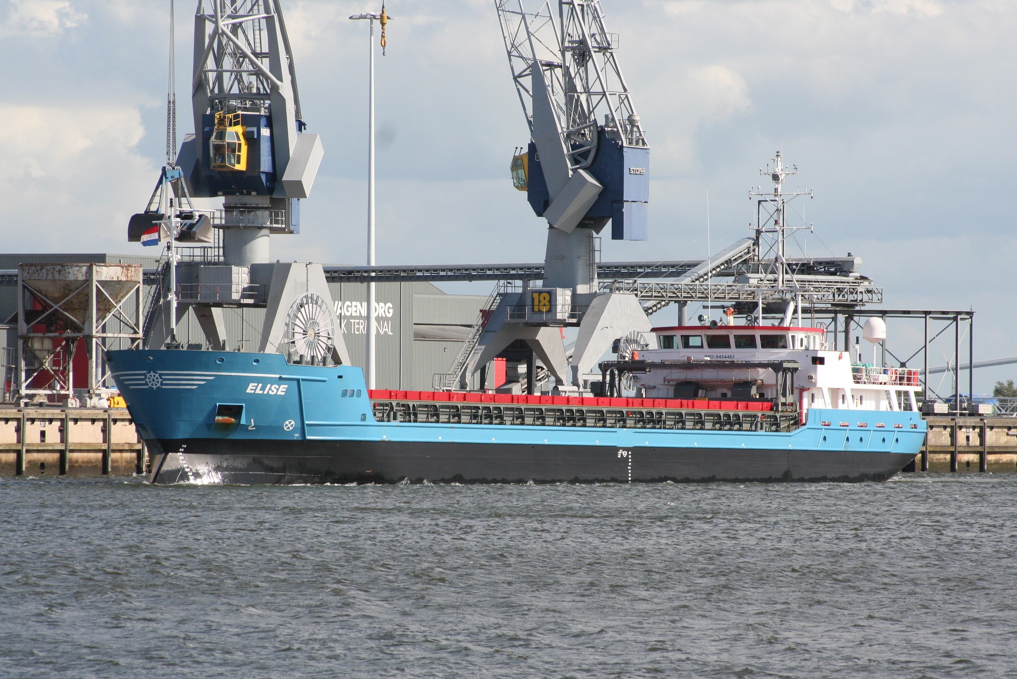 Transit: ELISE entering English South Coast at The Dover Strait