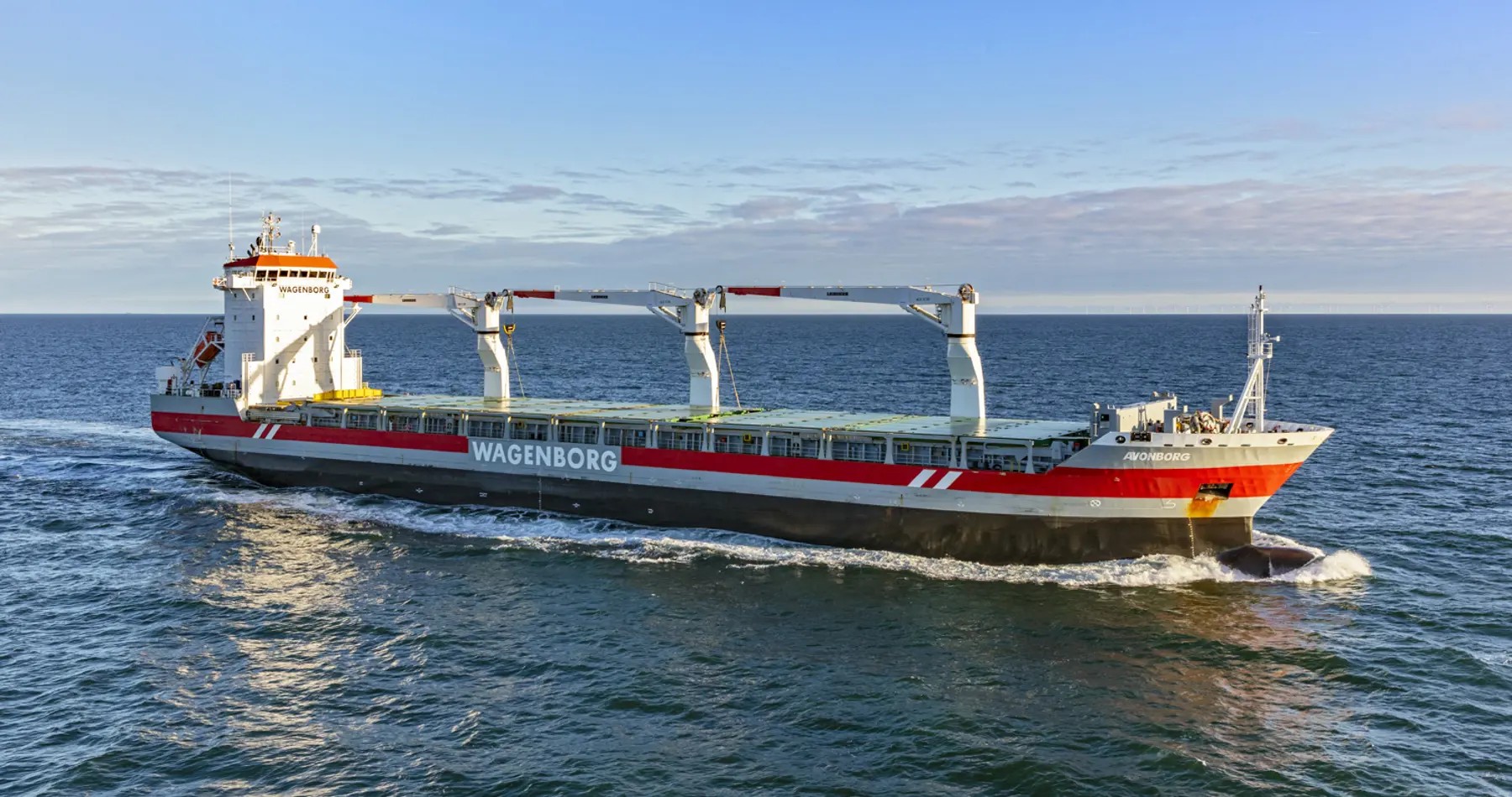 Thames Departure: AVONBORG