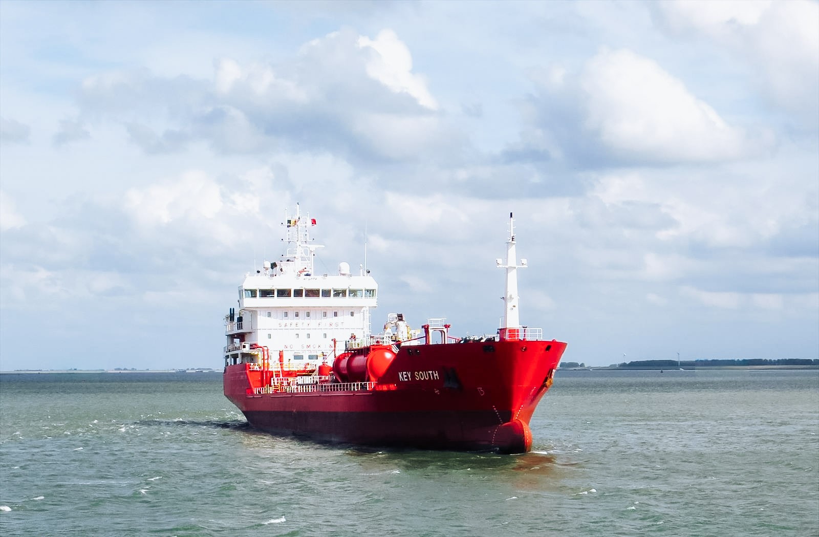 Transit: KEY SOUTH entering English South Coast at The Dover Strait
