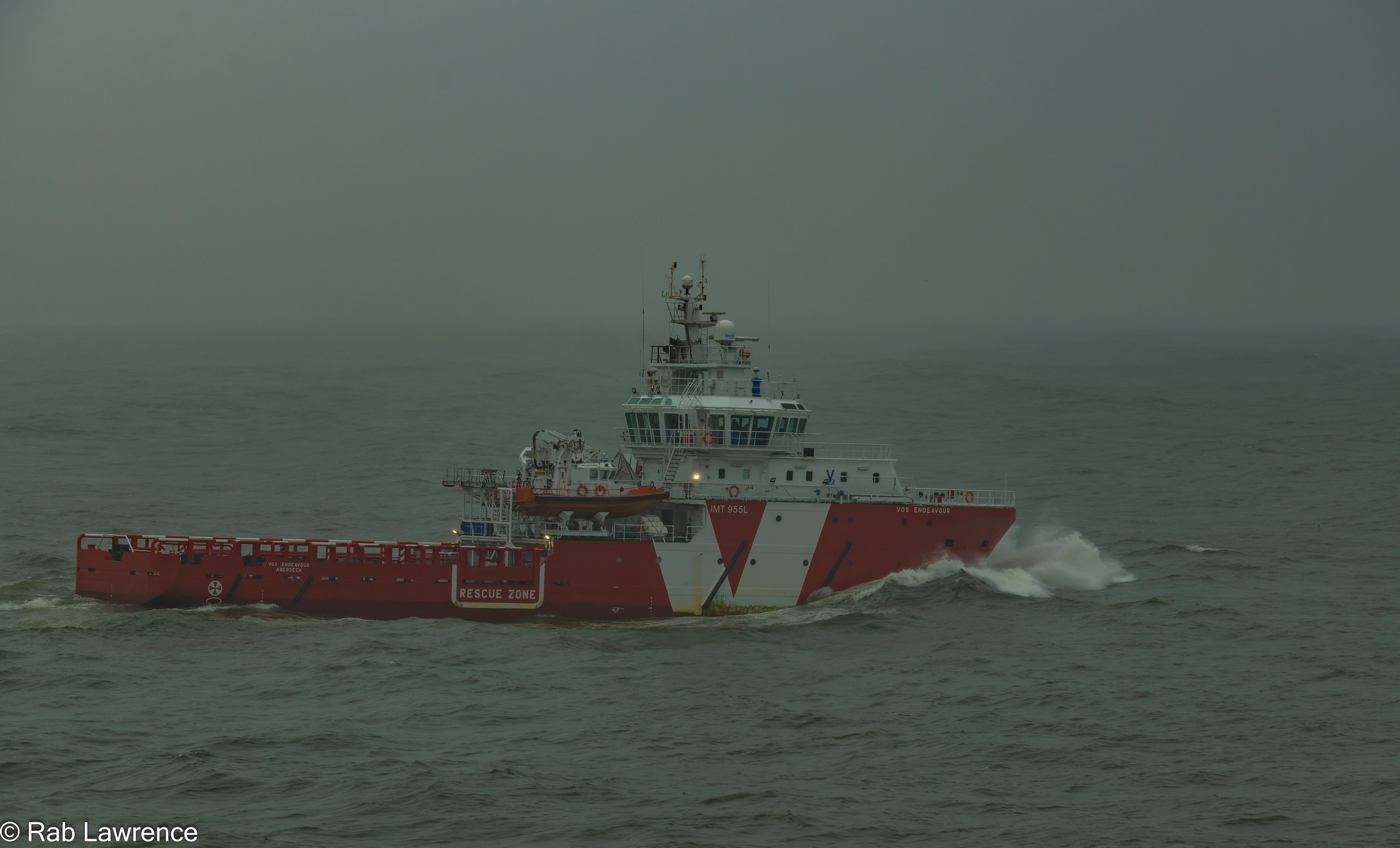  Scottish East Coast - VOS ENDEAVOUR        transiting Aberdeenshire Coast