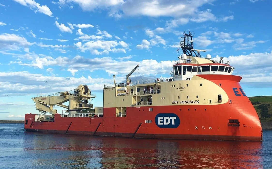  Scottish East Coast - EDT HERCULES transiting Aberdeenshire Coast