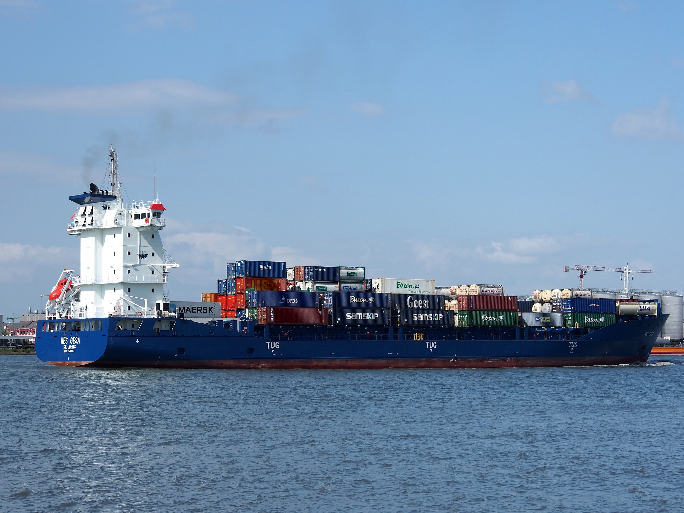 Transit: WES GESA entering English South Coast at The Dover Strait
