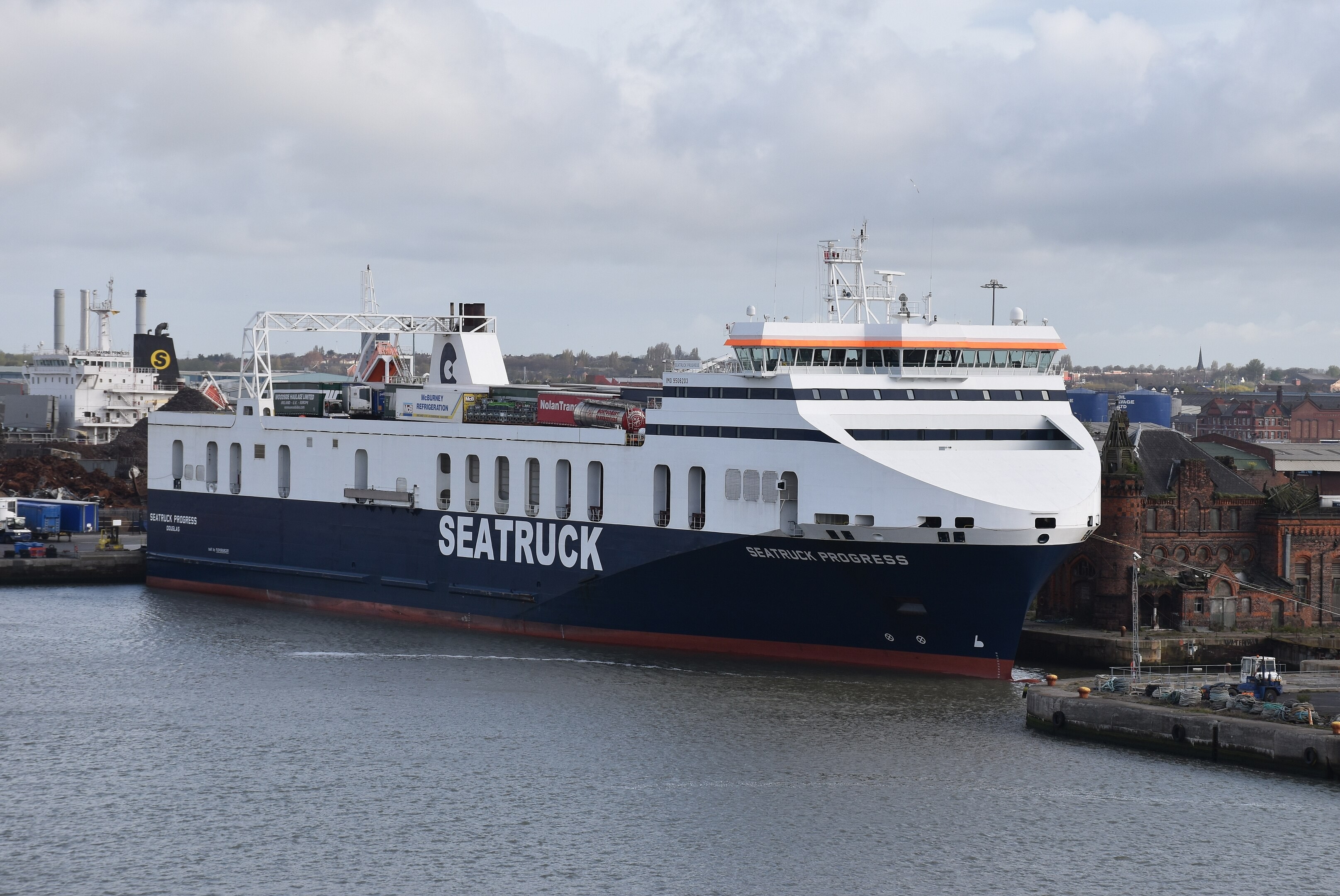  Irish Sea - PROGRESS transiting Irish Sea West of Man