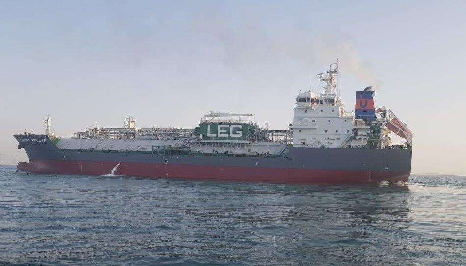 Transit: THERESA SCHULTE      entering English South Coast at The Dover Strait