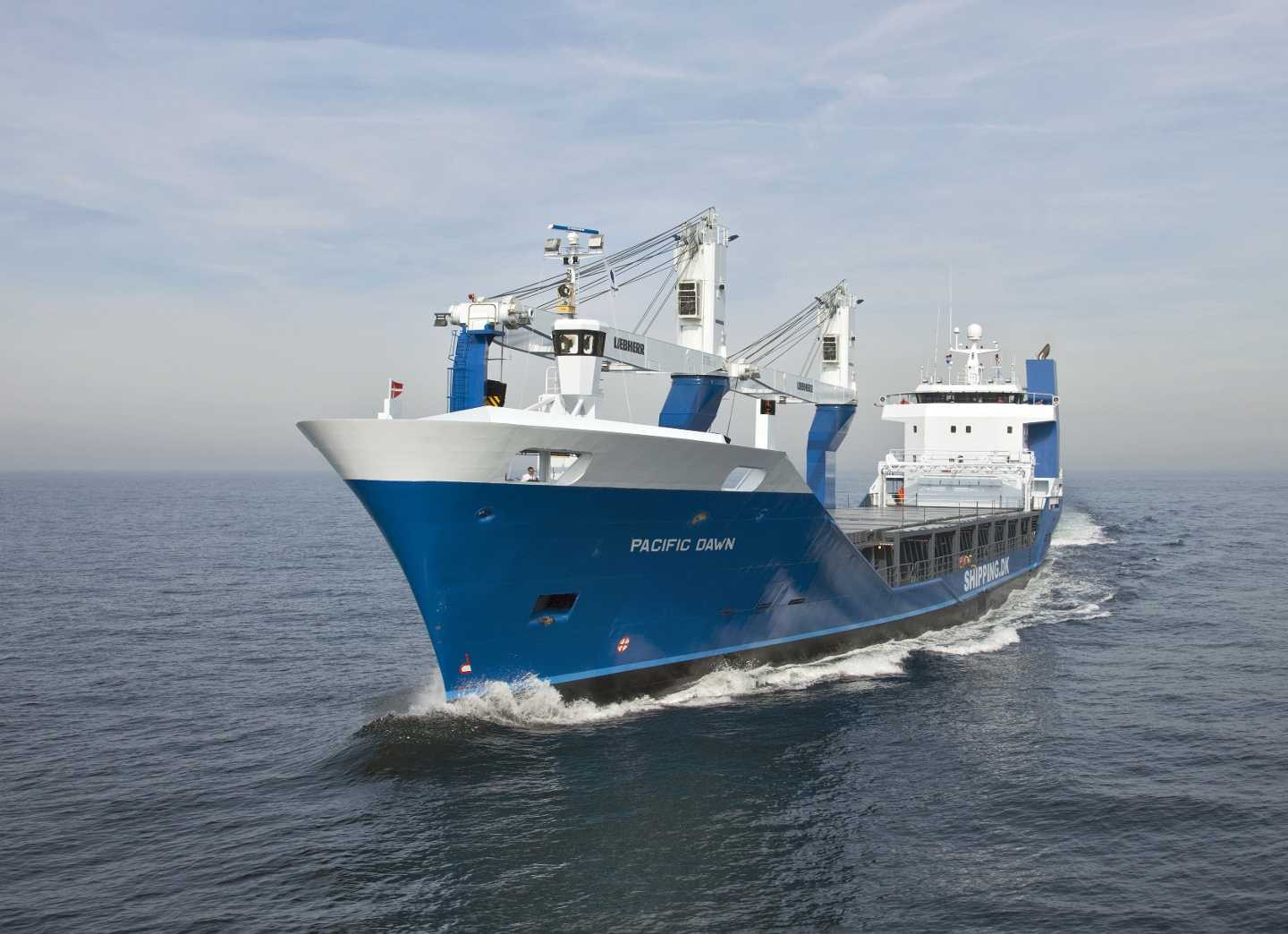Transit: PACIFIC DAWN         entering English South Coast at The Dover Strait