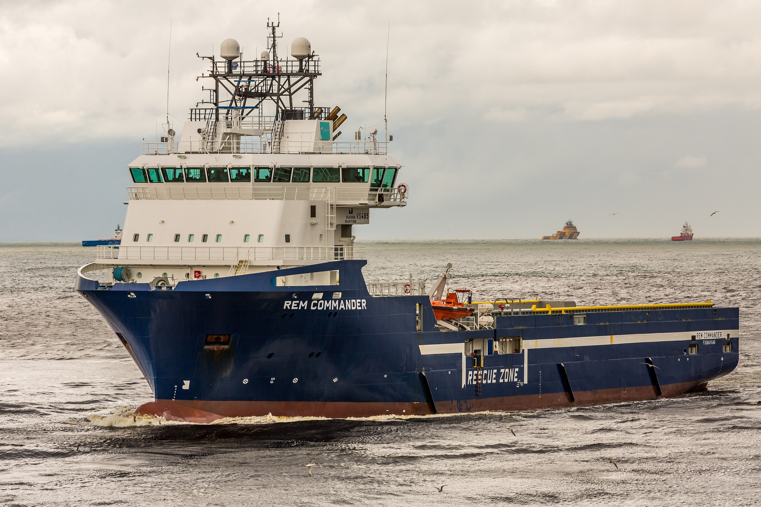  Scottish East Coast - NALEY TIDE           transiting Dornoch Firth Coast
