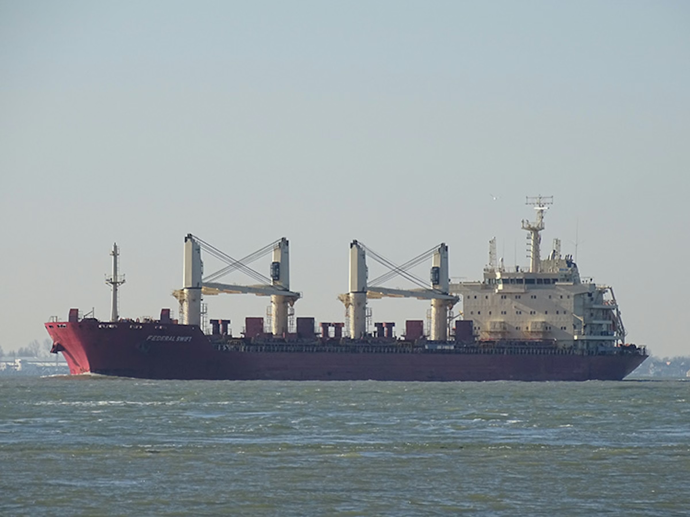 Transit: FEDERAL SWIFT        entering English South Coast at The Dover Strait