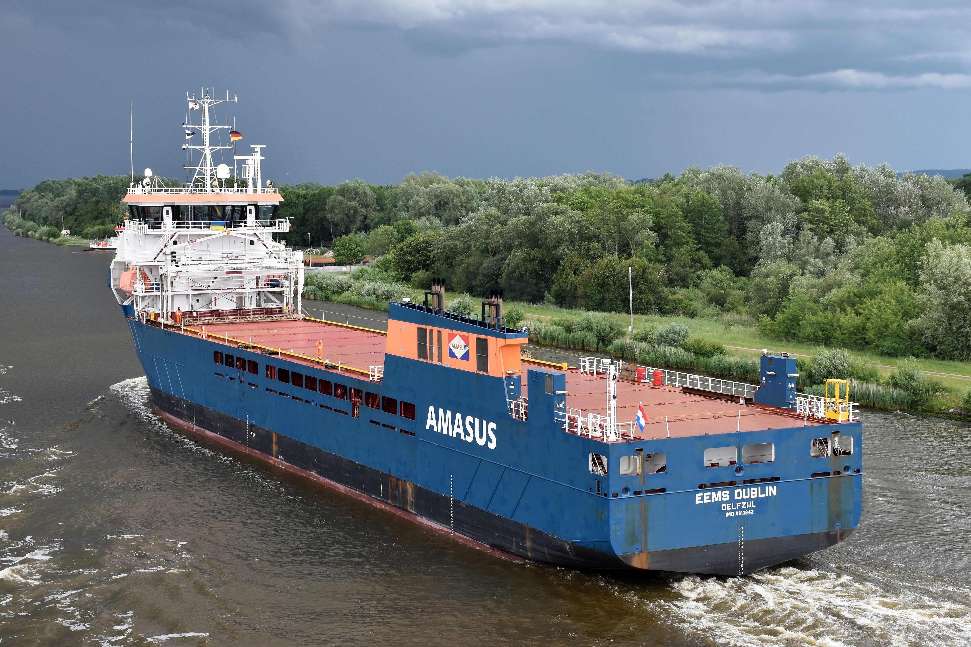 Irish Sea - EEMS DUBLIN transiting Irish Sea off Wales