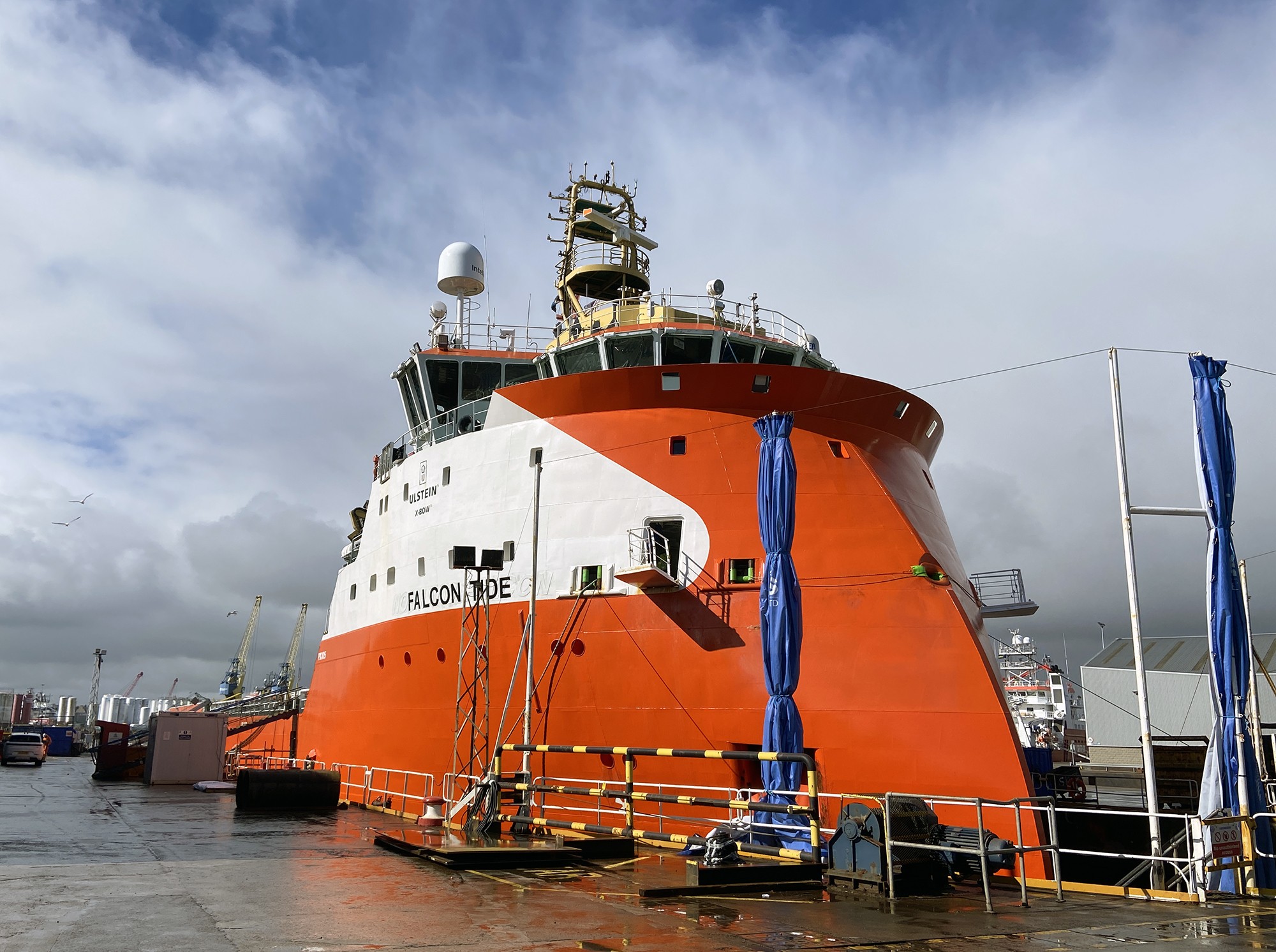  Scottish East Coast - FALCON TIDE transiting Dornoch Firth Coast