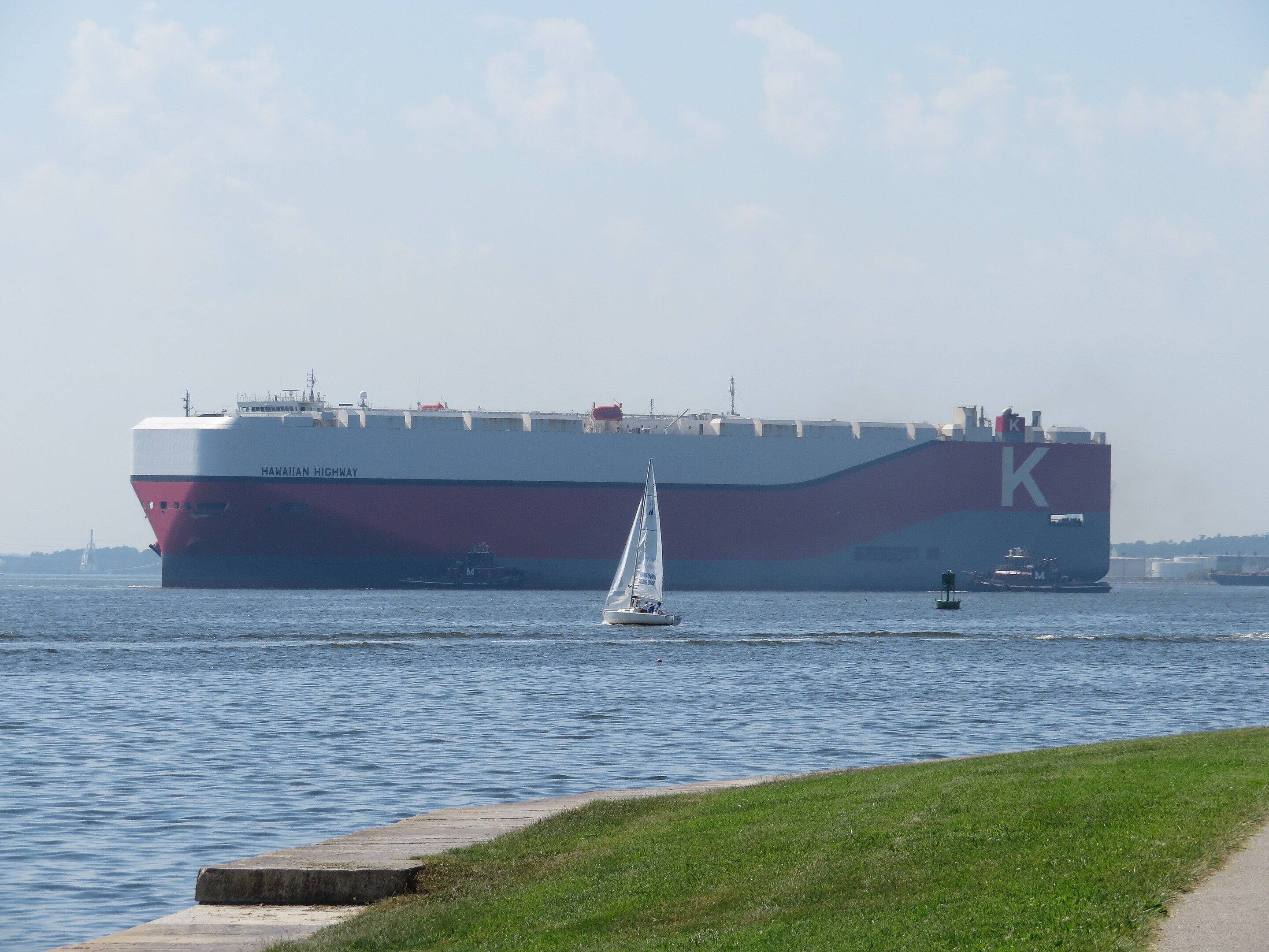 Southampton Arrival: HAWAIIAN HIGHWAY    